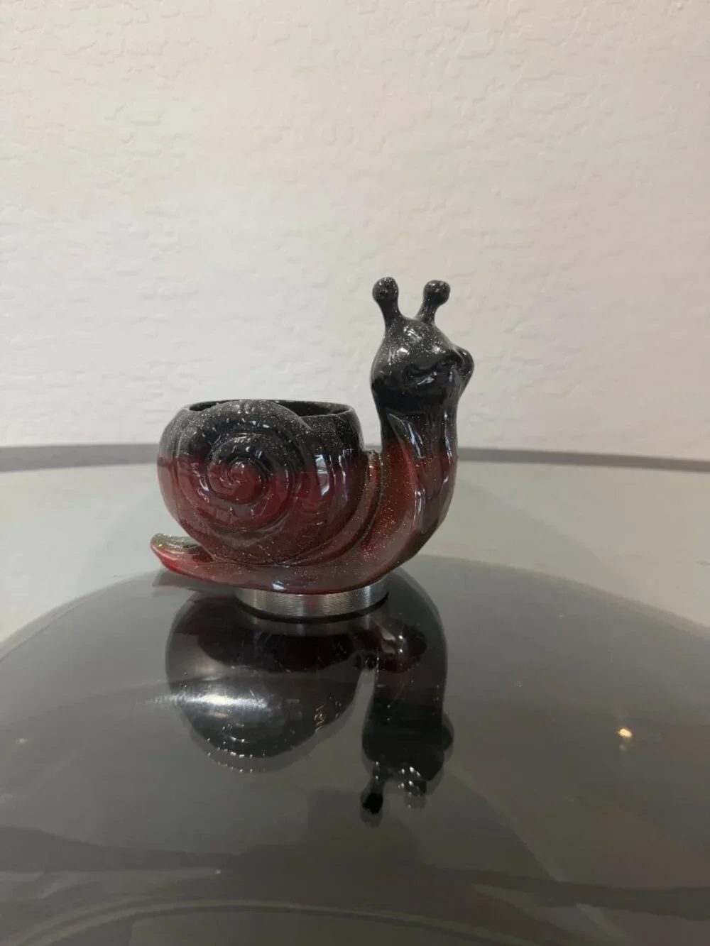 Handmade Epoxy Resin Snail Figurine – Unique Decorative Piece